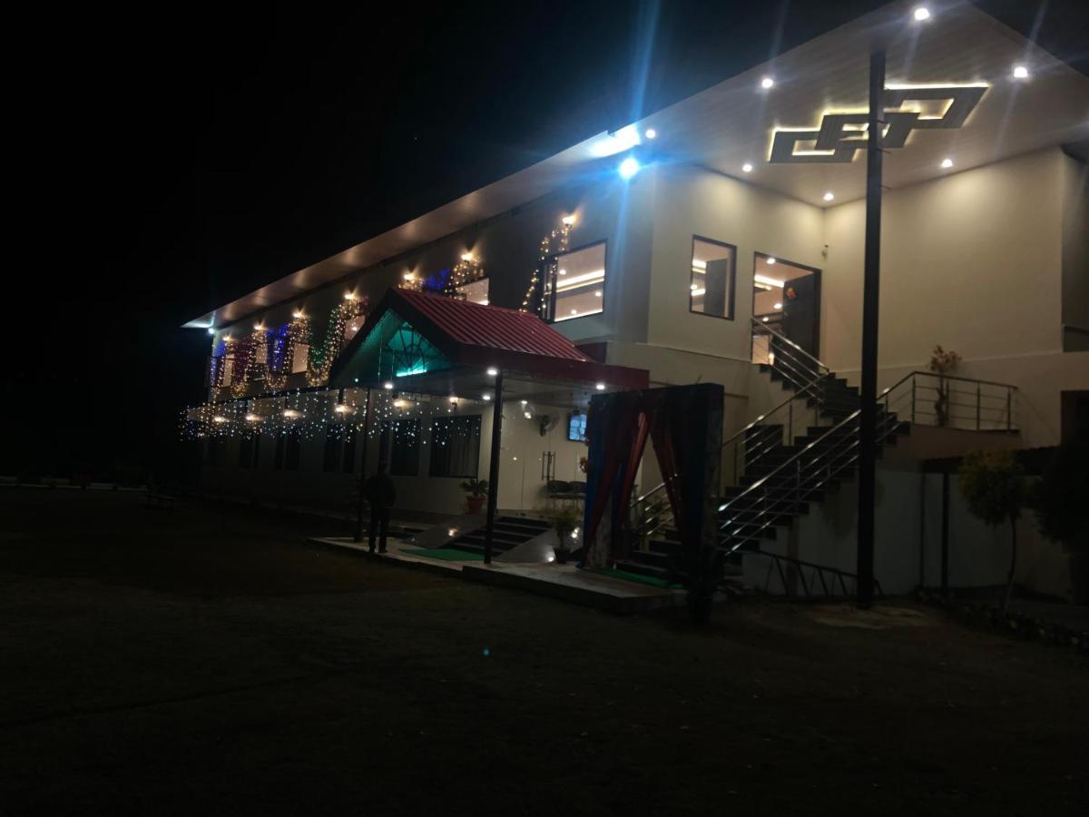 Nakshatra Resort Kunihar Extérieur photo